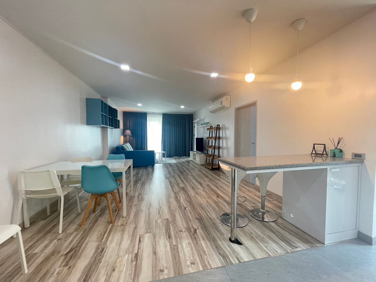 For RentCondoSamut Prakan,Samrong : FOR RENT: 	Nouvelle Condominium Thana City