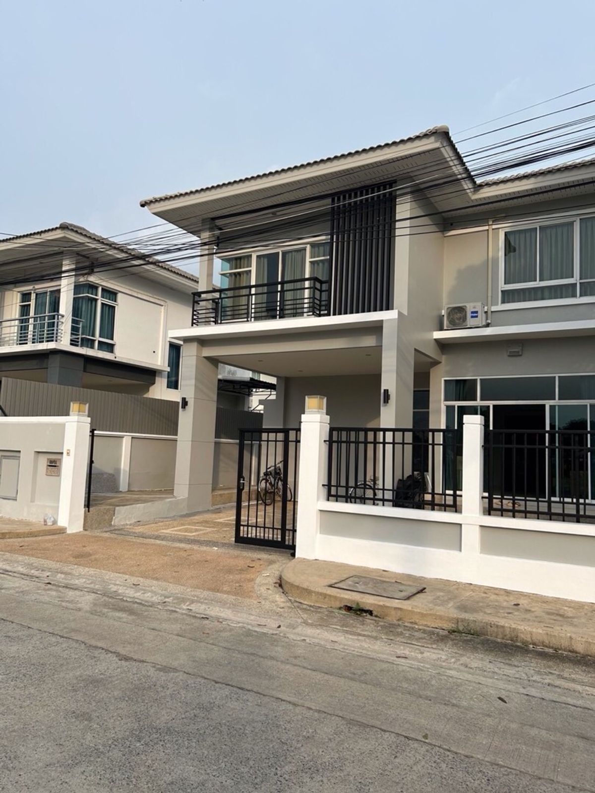 For RentHouseMin Buri, Romklao : Rent a detached house Soi Ramkhamhaeng 174 Perfect Place Village 2