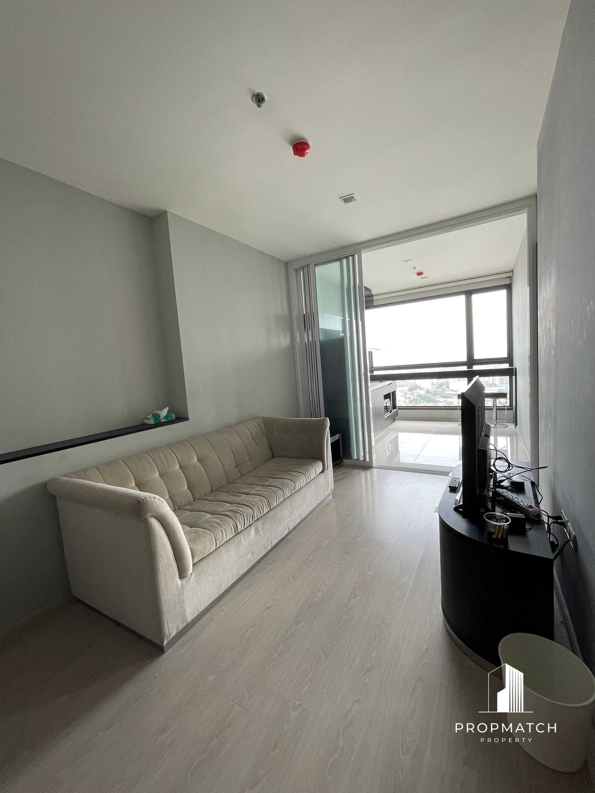 ให้เช่าคอนโดอ่อนนุช อุดมสุข : ✨Flash Deal ✨Rhythm Sukhumvit 44/1 (1Bed1Bath45SQM.) พร้อมอยู่ ! เพียง 28,000 บาทต่อเดือน Tel.0981315848 @propmatch