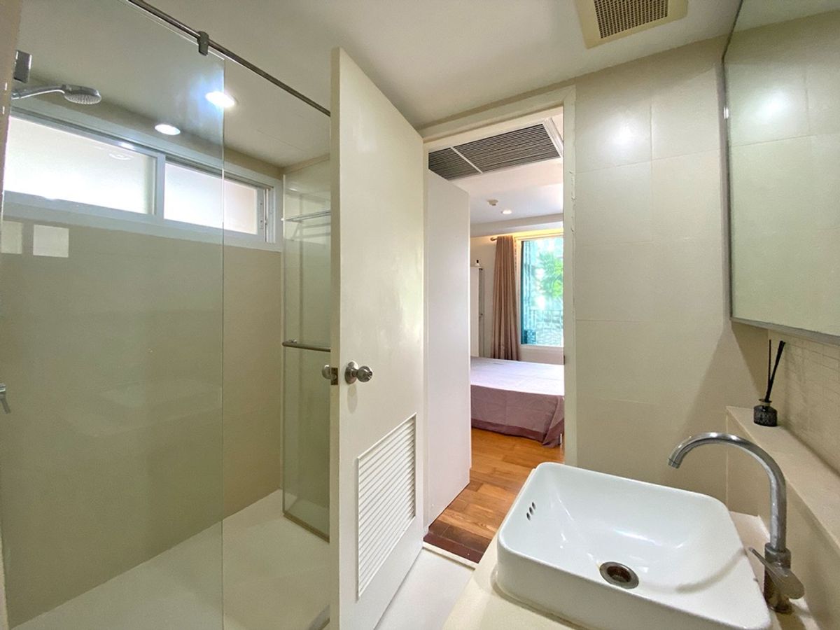 ขายคอนโดสีลม ศาลาแดง บางรัก : Focus On Saladaeng【𝐒𝐄𝐋𝐋 & 𝐑𝐄𝐍𝐓】🔥ห้องโปร่งแสงธรรมชาติเต็มพื้นที่ แต่งบิ้วอินครบ ใจกลางสามย่าน🔥 ติดต่อไลน์ไอดี: @hacondo