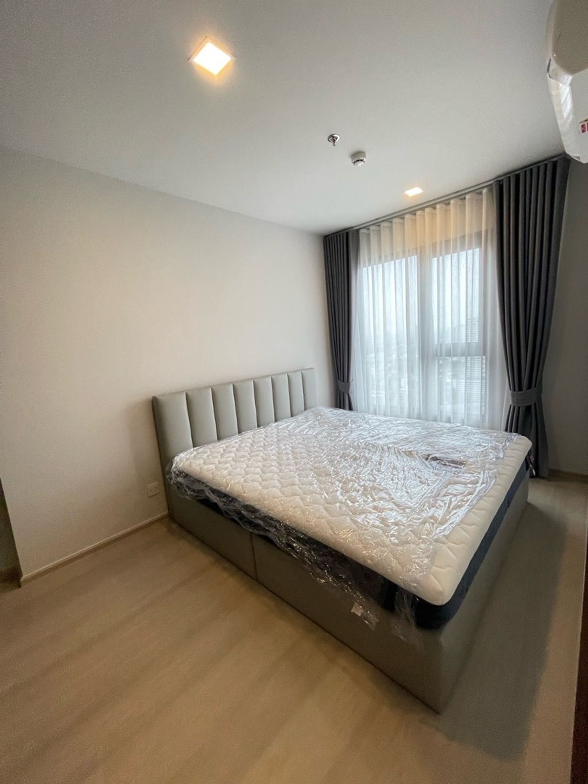 ให้เช่าคอนโดลาดพร้าว เซ็นทรัลลาดพร้าว : 🔥ให้เช่าด่วน🔥ไลฟ์ พหล-ลาดพร้าว  เฟอร์และเครื่องใช้ไฟฟ้าครบ  ติดรถไฟฟ้าห้าแยกลาดพร้าว พร้อมเข้าอยู่