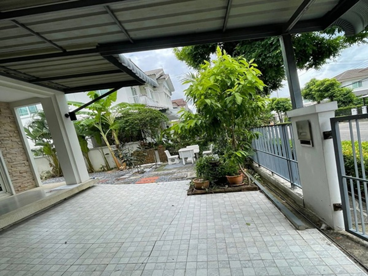 2-storey detached house for rent, area 97 sq.w., living area 450 sq. M. 6 Bedrooms 5 Bathrooms, Ferr, Krungthep Kreetha-Srinakarin Road, Rental Price 100,000 baht/D Loading...