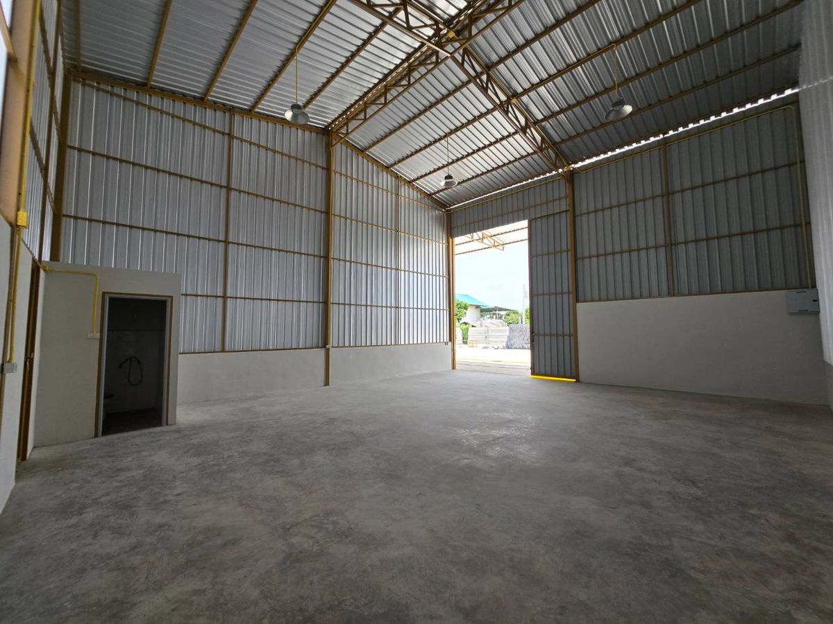 ให้เช่าโกดังพระราม 5 ราชพฤกษ์ บางกรวย : โกดังให้เช่า 100 ตร.ม. ทำเลดี ราคาถูก ย่านโฮมโปรราชพฤกษ์-วงเวียนพระราม 5 บางกรวย นนทบุรี