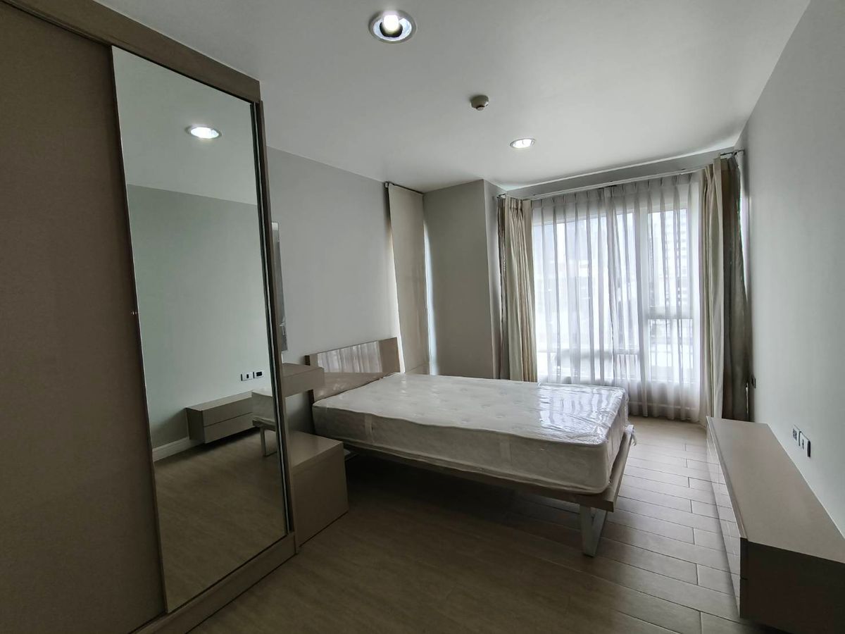ให้เช่าคอนโดสุขุมวิท อโศก ทองหล่อ : Condo for rent  : The Crest Sukhumvit 49( BTS Thonglor  ) MK-02  line @livingbkk