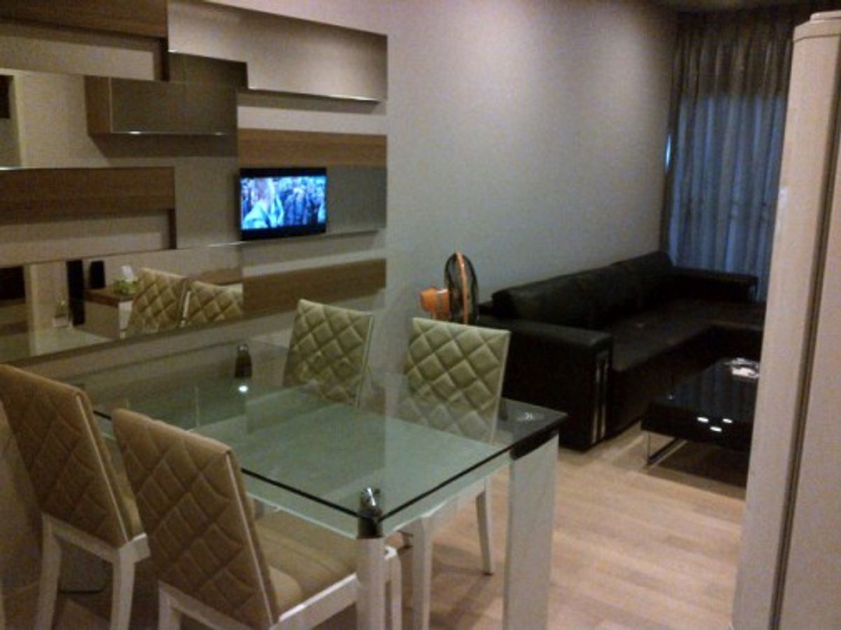 For RentCondoSukhumvit, Asoke, Thonglor : 1 bed 1 bath 50 sqm condo at Noble Refine for rent 40,000THB per month, Sukhumvit Soi 26, Phrom Phong BTS station