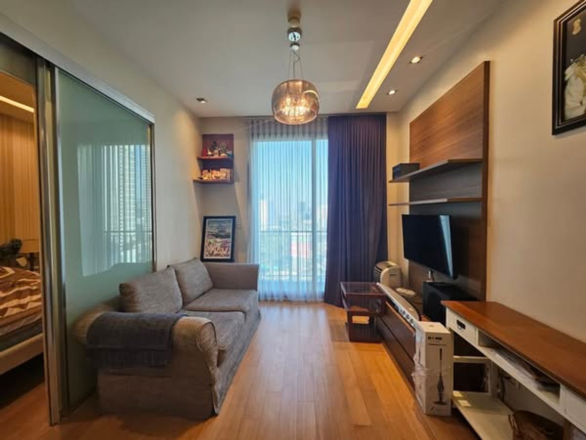 ขายคอนโดลาดพร้าว เซ็นทรัลลาดพร้าว : 🏠 ขายคอนโดมือเดียว ไม่เคยปล่อยเช่า  Equinox Phahol Vibha เฟอร์นิเจอร์แต่งครบ ชั้นสูง วิวดี ทำเลทองติดรถไฟฟ้า 