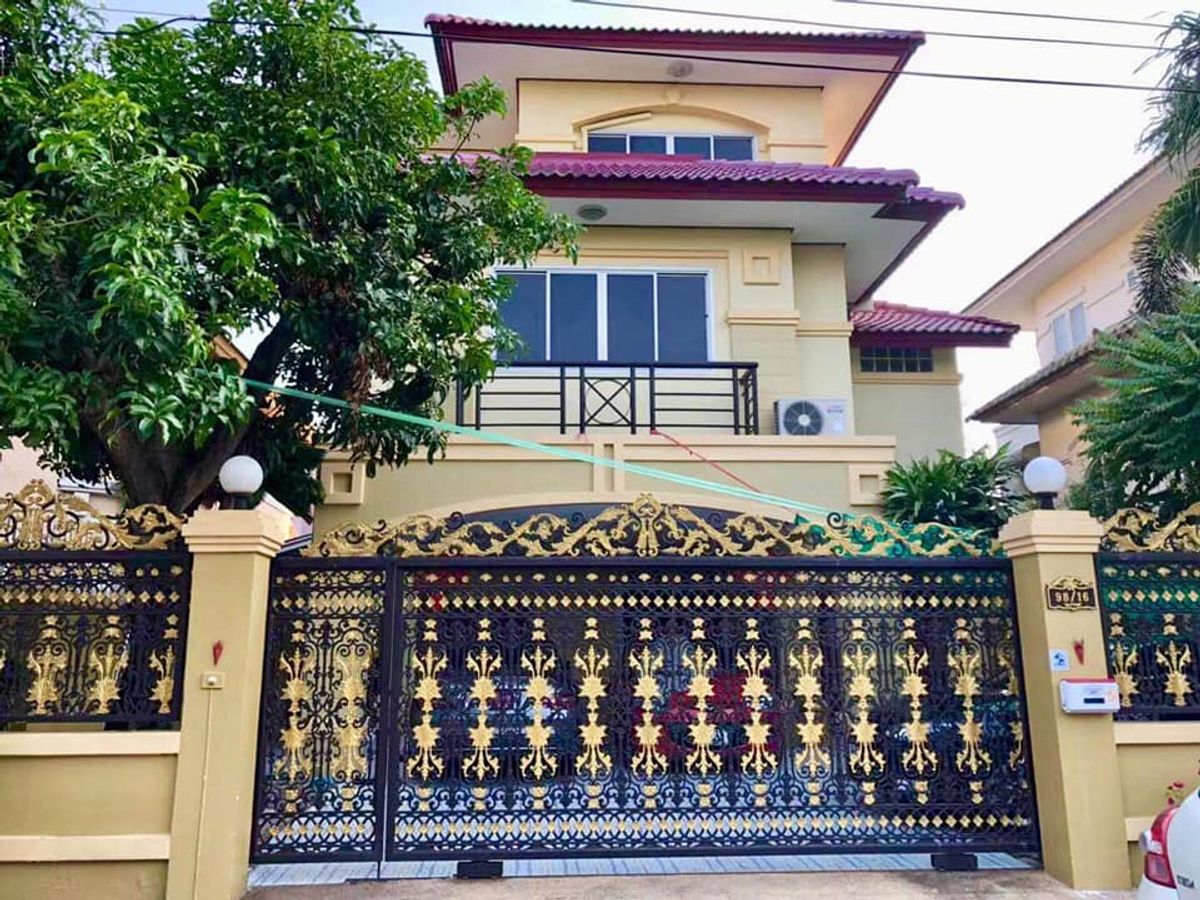 ให้เช่าบ้านพัฒนาการ ศรีนครินทร์ : ให้เช่า บ้านเดี่ยว 3 ชั้น หมู่บ้าน กรองทอง ศรีนครินทร์