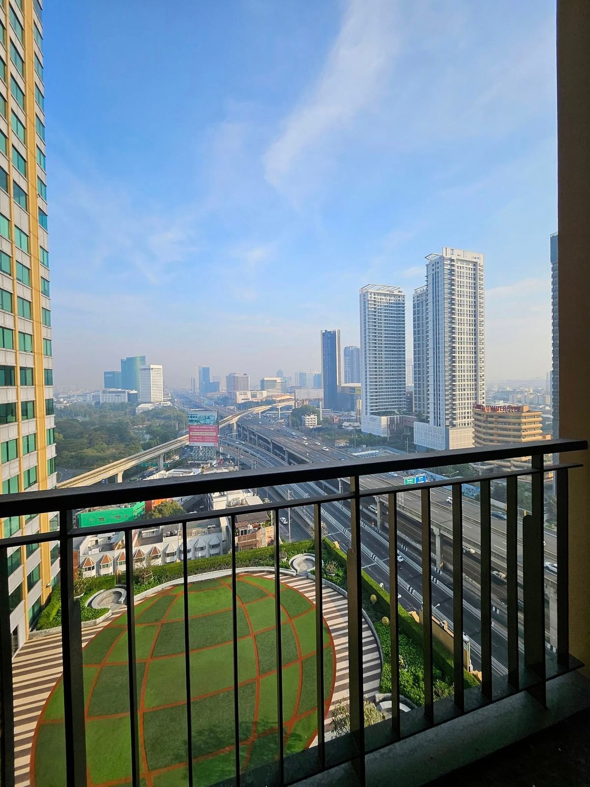 For SaleCondoLadprao, Central Ladprao : ✨ Rare One-Owner Condo for Sale – Fully Furnished High Floor Unit with Unblocked View | Equinox Phahol–Vibha, Prime BTS Location