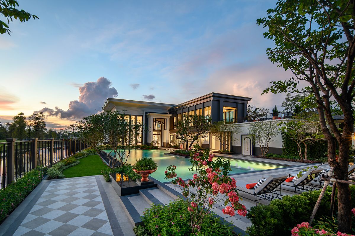 ขายบ้านปทุมธานี รังสิต ธรรมศาสตร์ : เศรษฐสิริ กรุงเทพ - ปทุมธานี 2 บ้าน Modern Classic วิว สานามกอล์ฟขนาดใหญ่