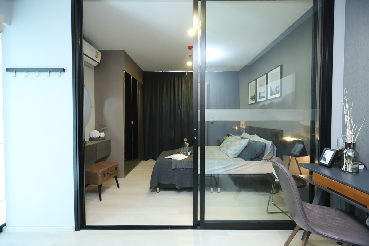 ให้เช่าคอนโดพระราม 9 เพชรบุรีตัดใหม่ RCA : ให้เช่า คอนโด Life Asoke เดินถึง MRT เพชรบุรี + ARL มักกะสันในไม่กี่ก้าว!