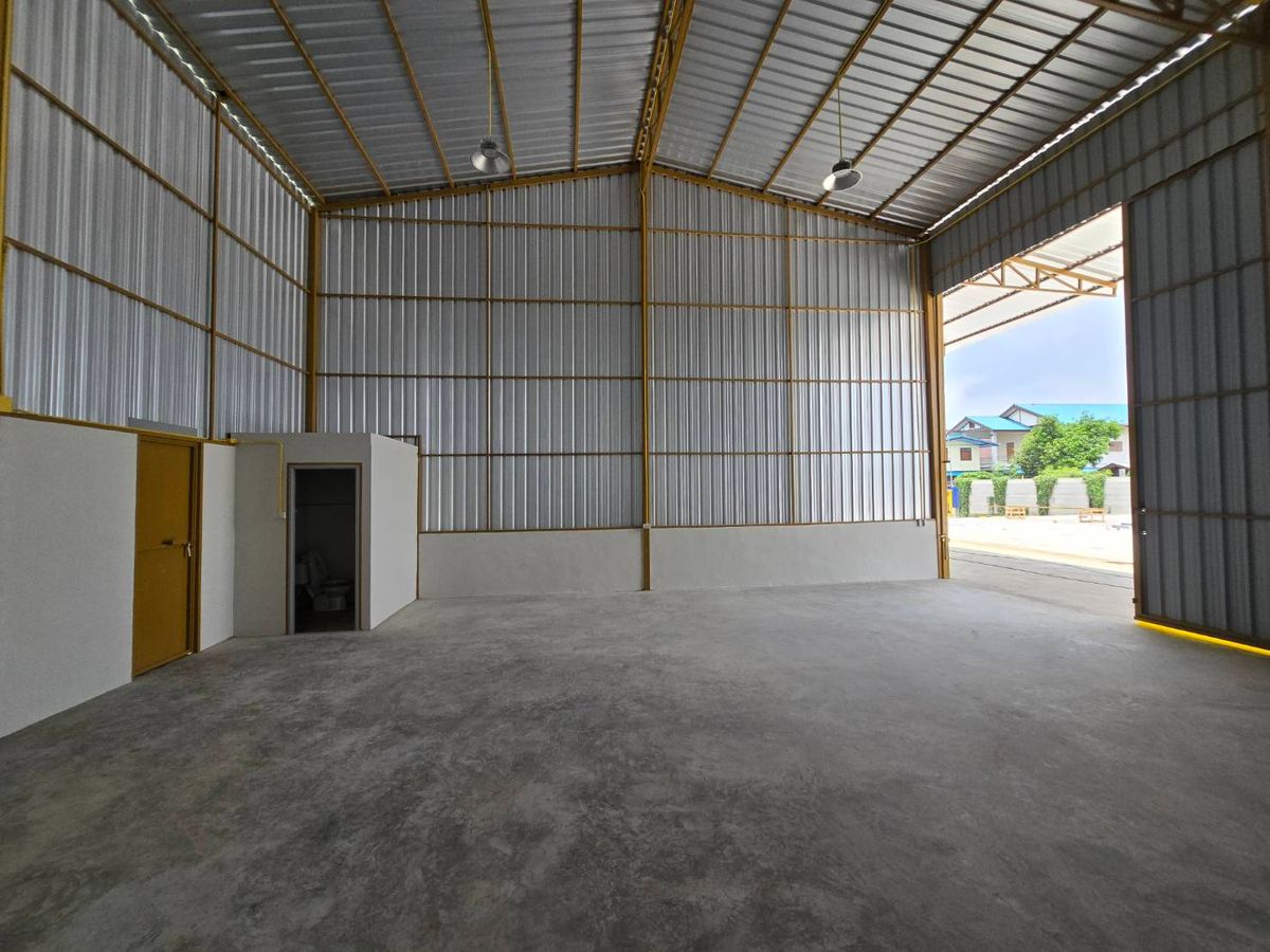 ให้เช่าโกดังพระราม 5 ราชพฤกษ์ บางกรวย : โกดังให้เช่า 100 ตร.ม. ทำเลดี ราคาถูก ย่านโฮมโปรราชพฤกษ์-วงเวียนพระราม 5 บางกรวย นนทบุรี