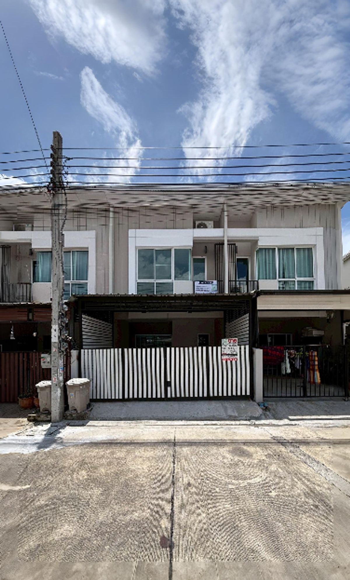 ขายทาวน์โฮมบางแค เพชรเกษม : ขายบ้าน ทาวน์โฮม 2 ชั้น หมู่บ้าน​ City sense เพชรเกษม 69 พร้อมอยู่