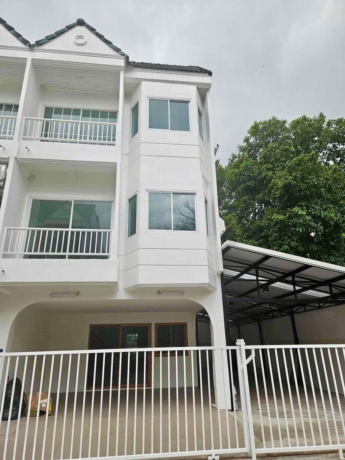 For RentTownhomeRattanathibet, Sanambinna : Rent a new townhome, Minimal Style, near MRT, Nonthaburi 1, Central Rattanathibet