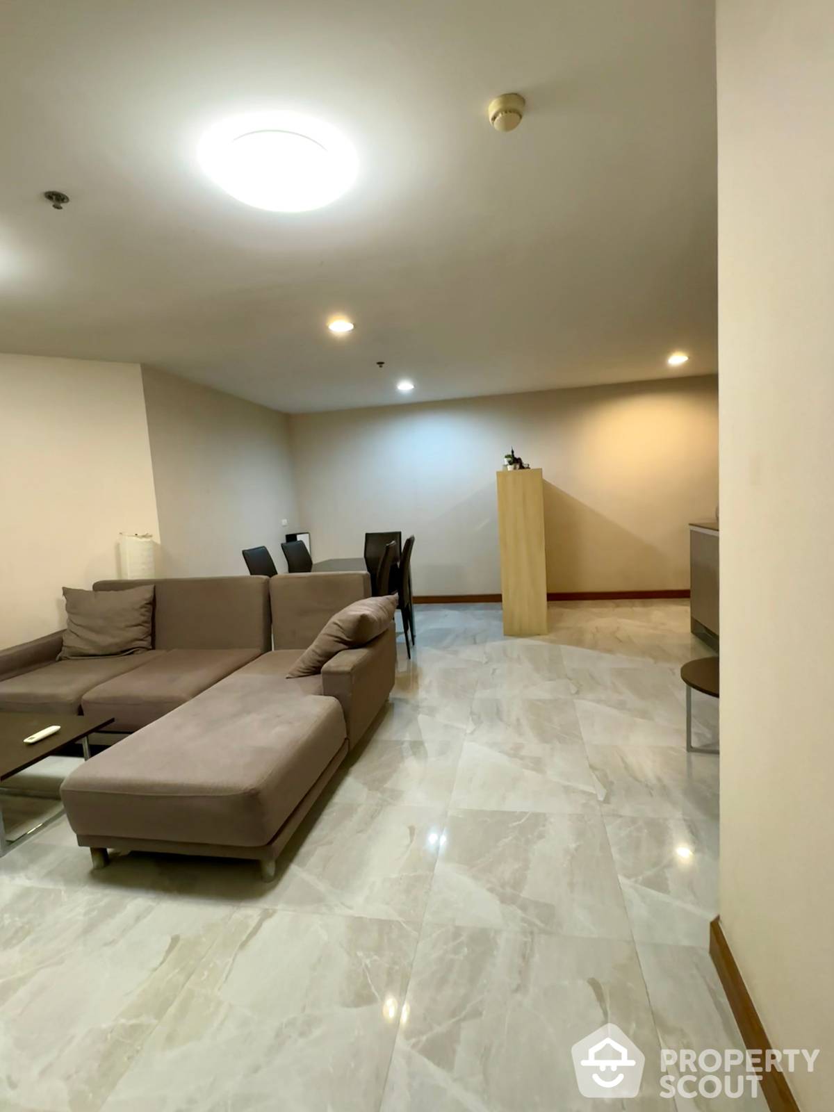 For SaleCondoRama9, Petchburi, RCA : 2-BR Condo at Belle Grand Rama 9 near MRT Phra Ram 9