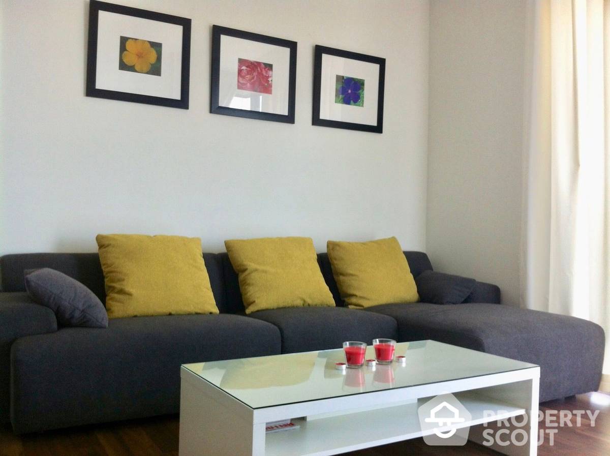 For SaleCondoOnnut, Udomsuk : 2-BR Condo at The Room Sukhumvit 62 near BTS Punnawithi