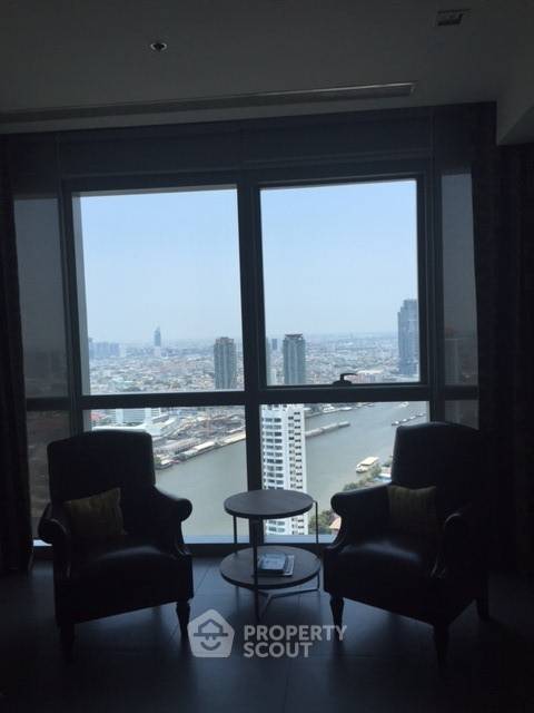 For SaleCondoWongwianyai, Charoennakor : 2-BR Condo at The River Condominium near BTS Saphan Taksin