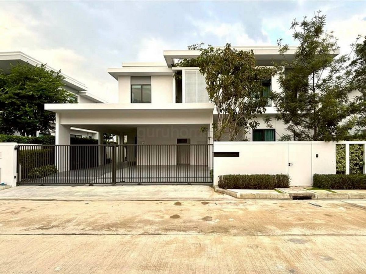For RentHouseSamut Prakan,Samrong : 2 -storey detached house for rent, Manthana Bangna, km 15, full furniture with 4 bedrooms, 5 bathrooms near the swimming pool club - GHD000596R