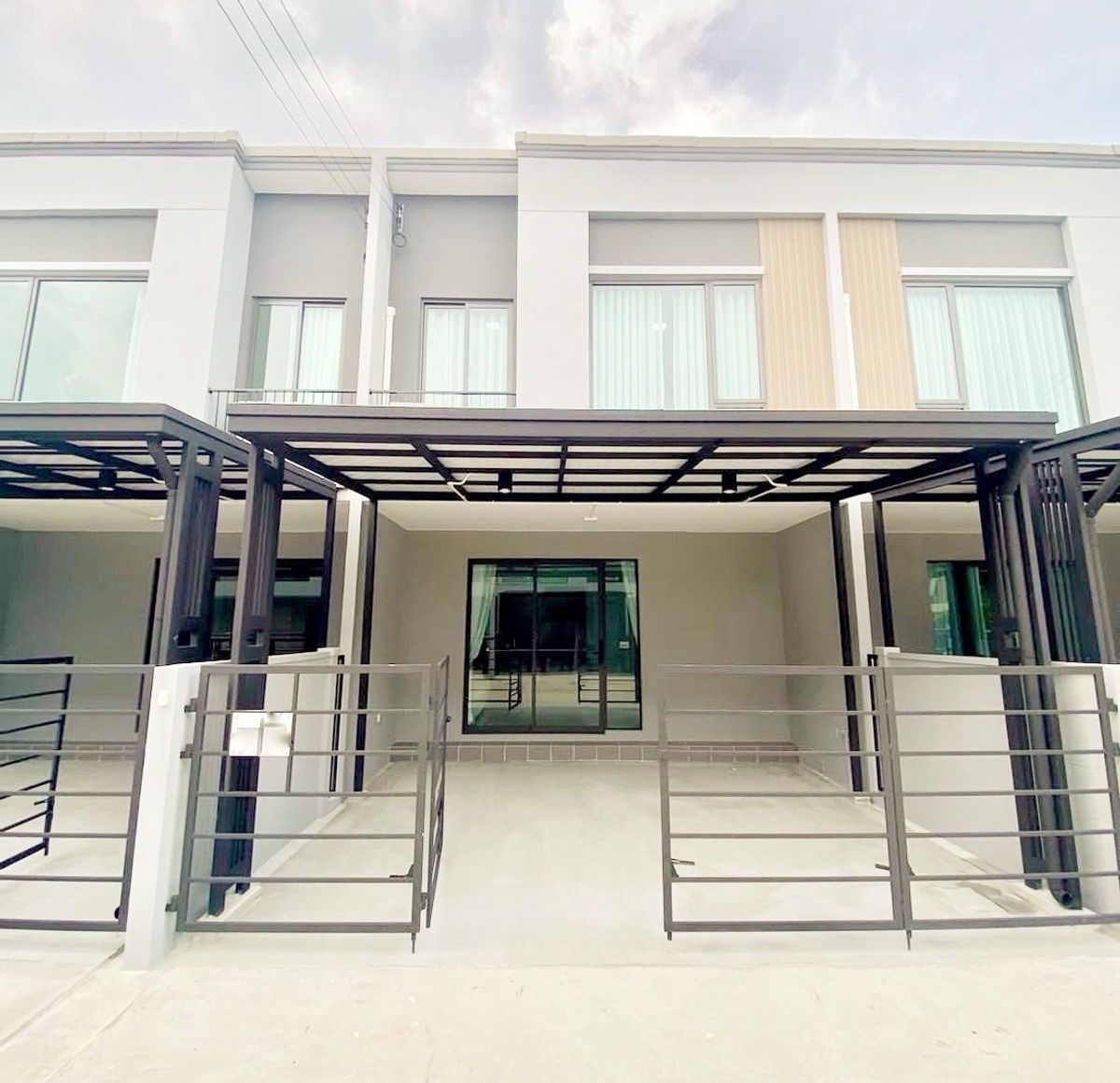 For RentTownhomeBangna, Bearing, Lasalle : 🌟 Renting plenty of Sukhumvit Bangna 2 near Mega