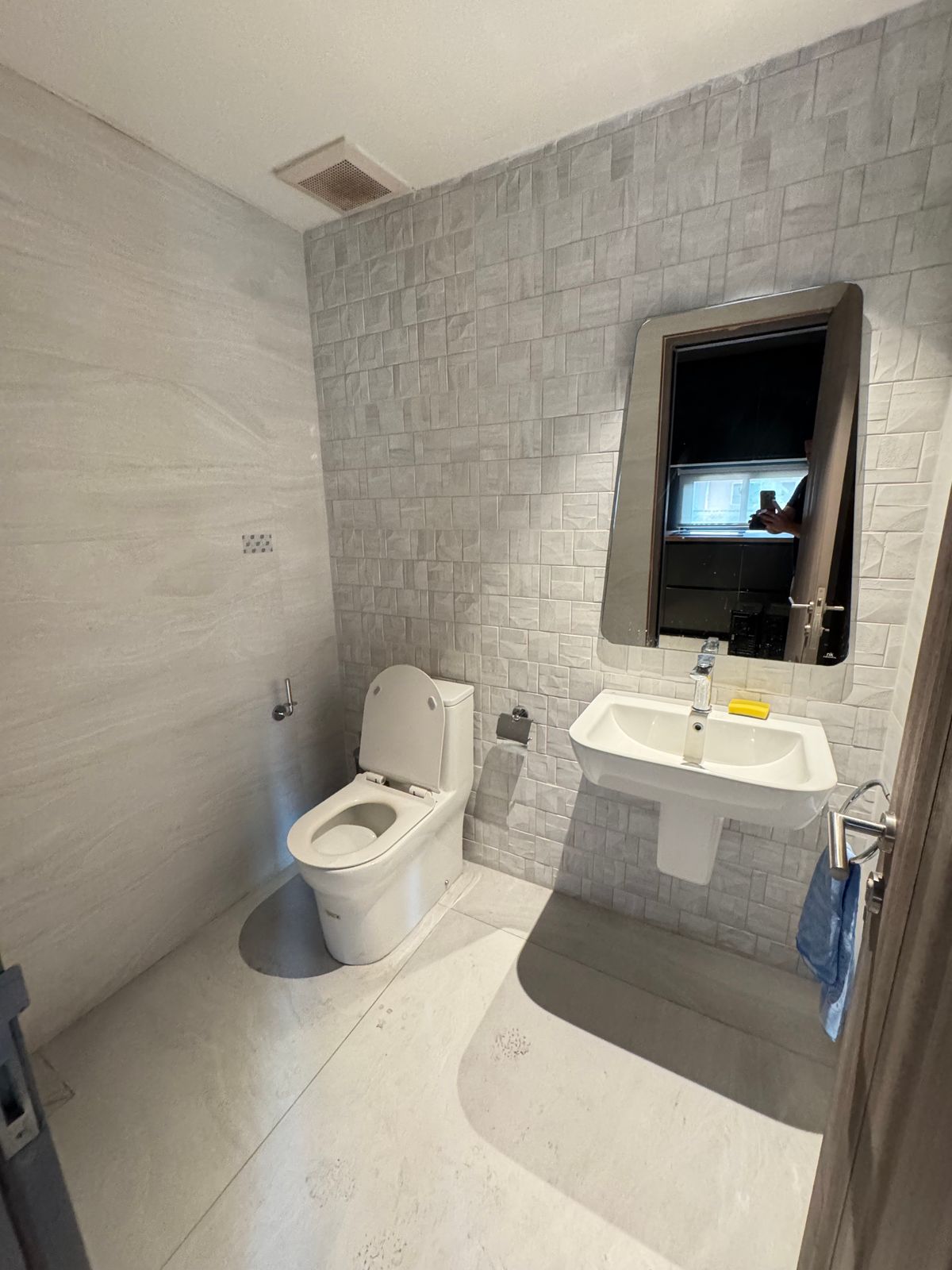 ให้เช่าสำนักงานอ่อนนุช อุดมสุข : 🔥LineID: @RizzEstate🔥(Home Office 5 ชั้น พร้อมลิฟท์)🏢The Pride Sukhumvit 77 (Built-in ทั้งหลัง)