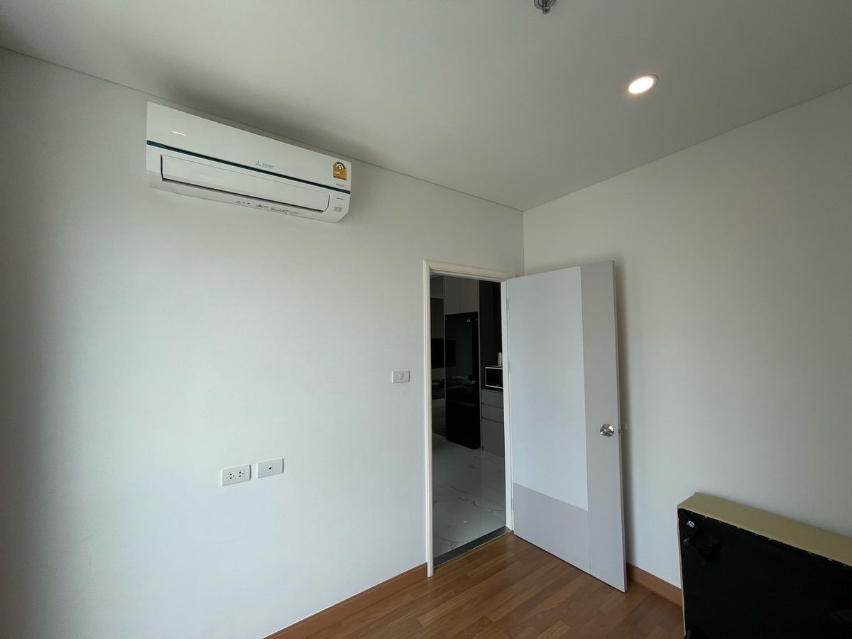 For SaleCondoRama3 (Riverside),Satupadit : 🌟 Condo for Sale – Fully Renovated with Stunning River View! 🌟Lumpini Place Rama 3 Riverine