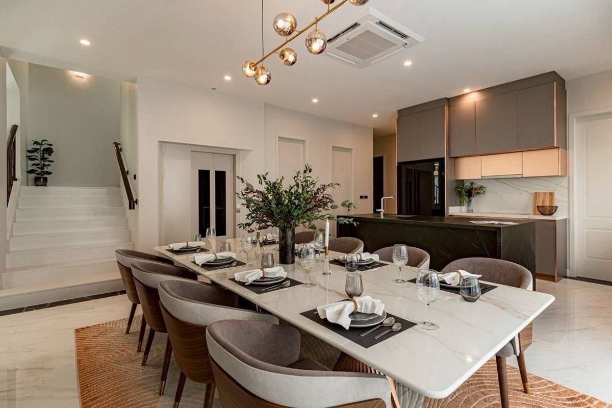 ให้เช่าบ้านพัฒนาการ ศรีนครินทร์ : ให้เช่า Luxury House บ้านหรู Cinq Royal กรุงเทพกรีฑา 5 นอน 