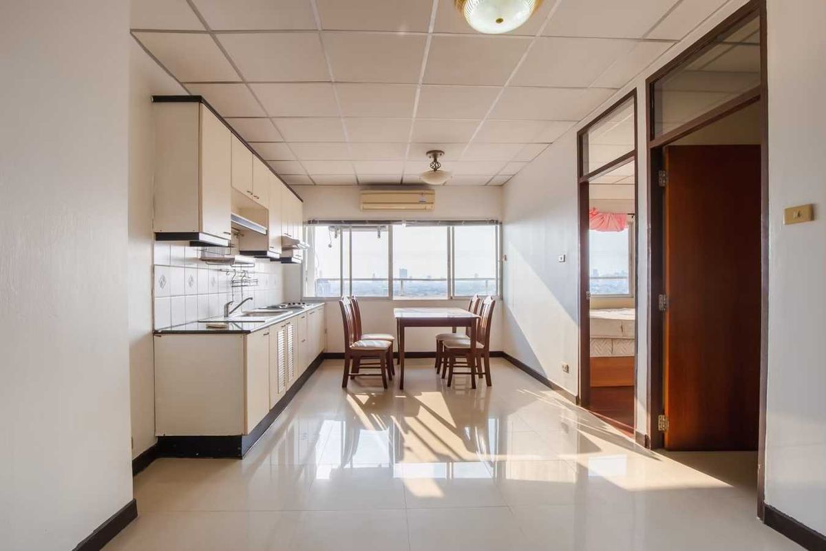 For SaleCondoPattanakan, Srinakarin : Condo for Sale: The Trio Garden Pattanakarn 38 64.21 sq.m. Near BTS Srinakarin 38