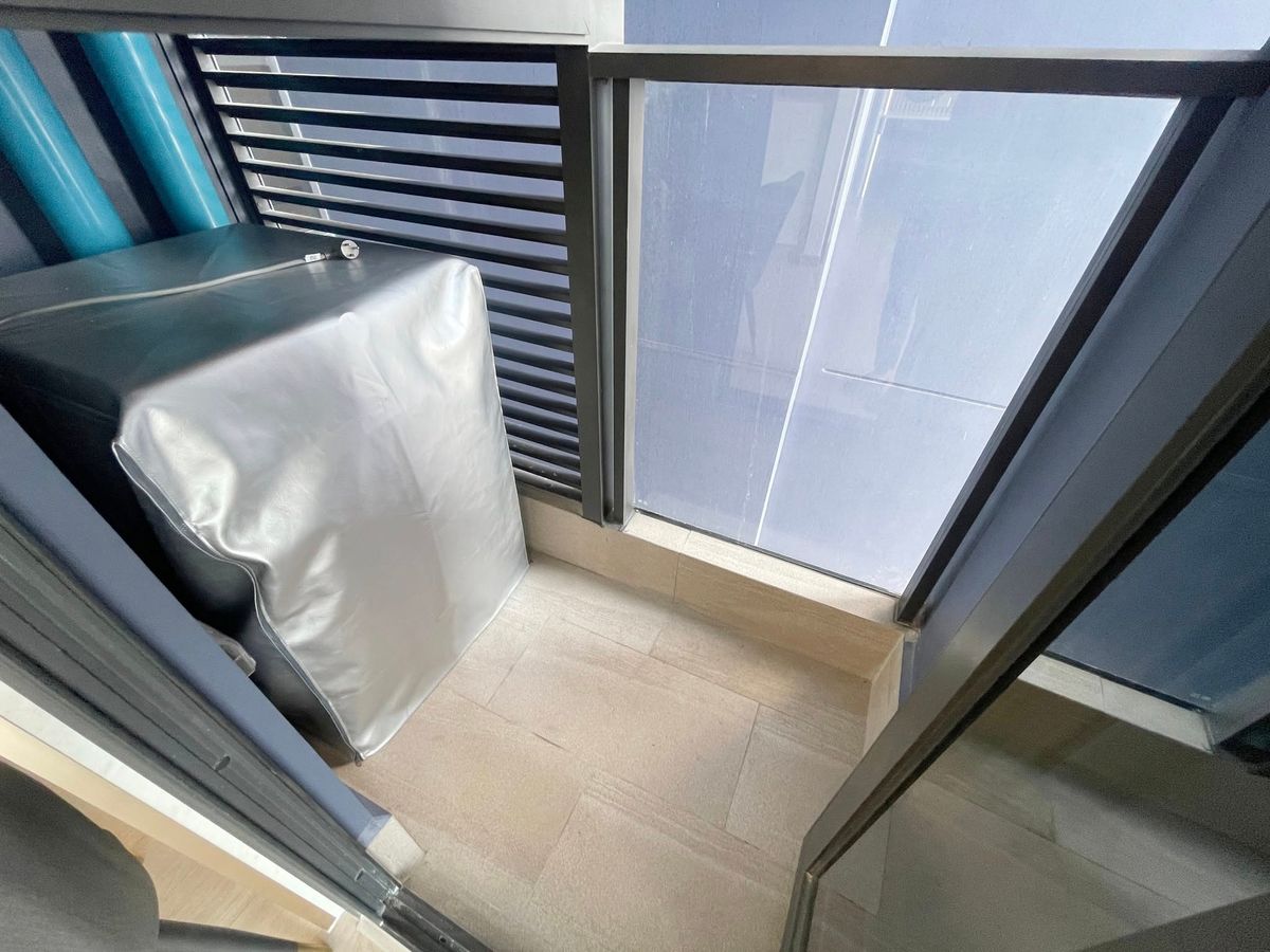 For RentCondoRama9, Petchburi, RCA : One9five Asoke - Rama 9 Condo, convenient to travel near MAT BTS, have a full furniture shuttle. Ready to stay immediately  