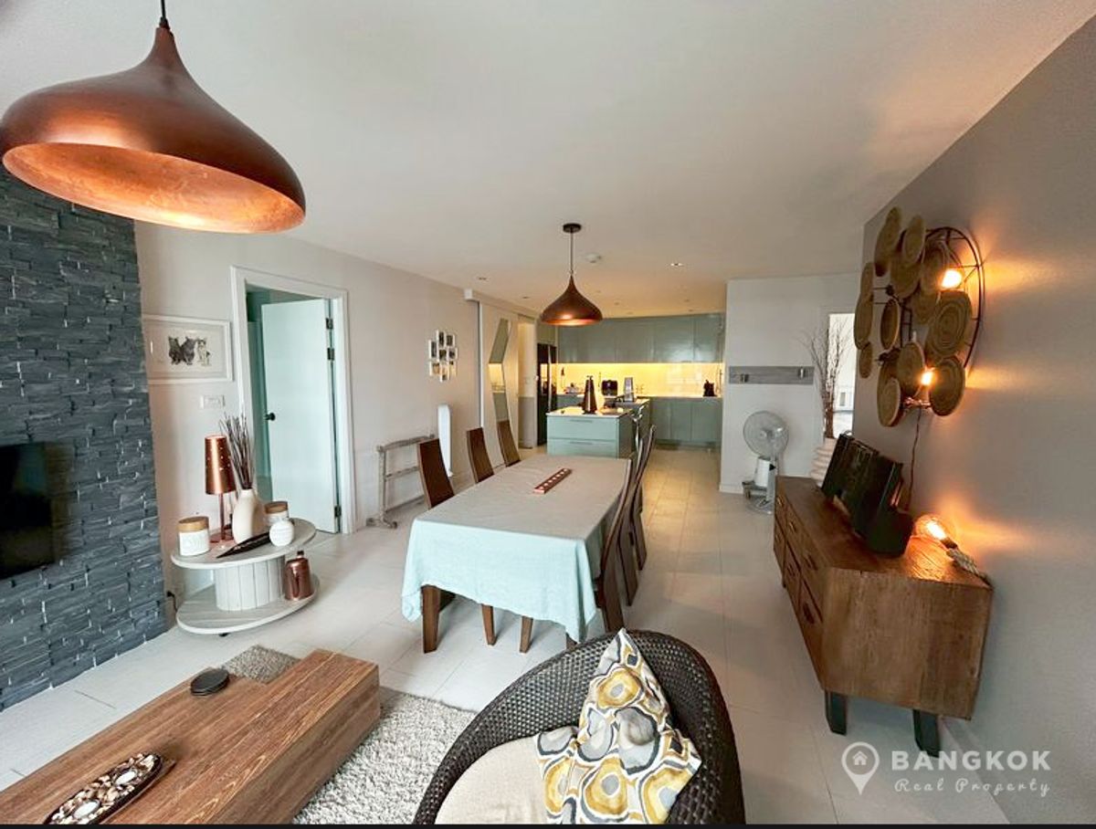 For SaleCondoSukhumvit, Asoke, Thonglor : Thonglor | Stunning Renovated 3 bed 3 bath condo near Samitivej Sukhumvit Hospital