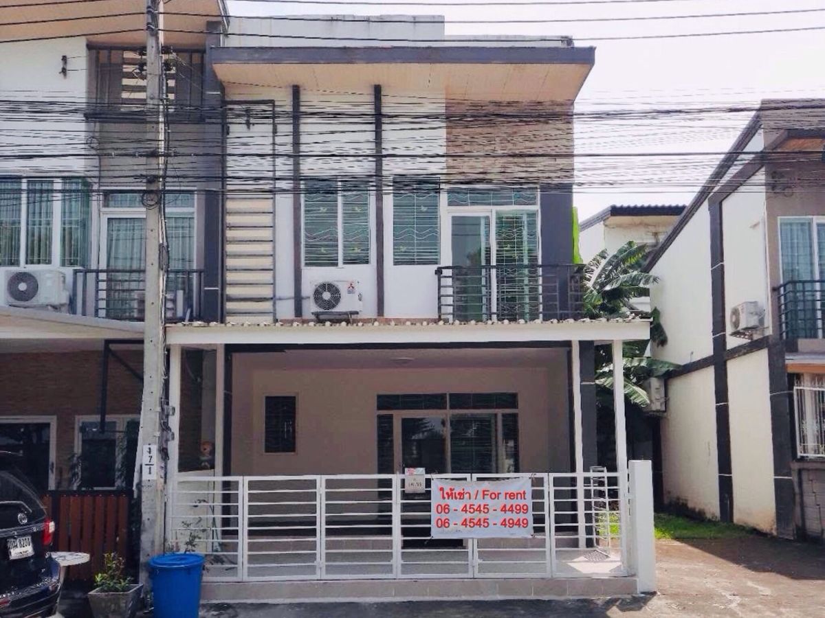 For RentTownhomeMin Buri, Romklao : For Rent - Gusto Townhome Ramkhamhaeng Village (Pet Friendly), just 900 m. from Rat Phatthana Station (Orange Line)