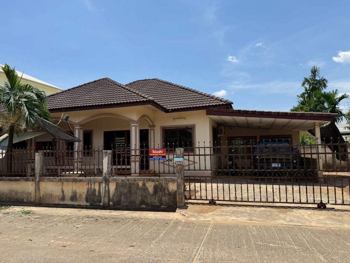 ให้เช่าบ้านเชียงราย : อำเภอแม่สาย ให้เช่า4ห้องนอน2ห้องน้ำ