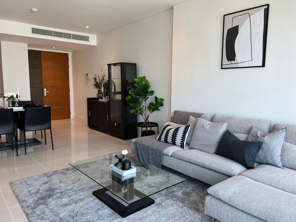 ให้เช่าคอนโดสุขุมวิท อโศก ทองหล่อ : Newly Renovated | Pet Friendly | Fullerton Sukhumvit | 2Bedrooms- 105Sqm | Ready to Visit 