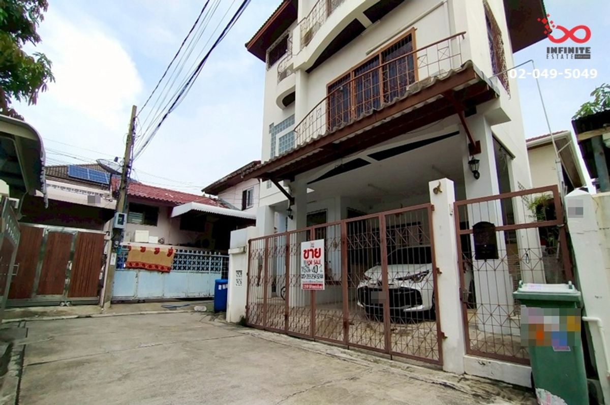For SaleTownhomeOnnut, Udomsuk : House for sale, 3 floors, 40 square wah, Sukhumvit Road 101/1 Soiwachiratham Satit 14