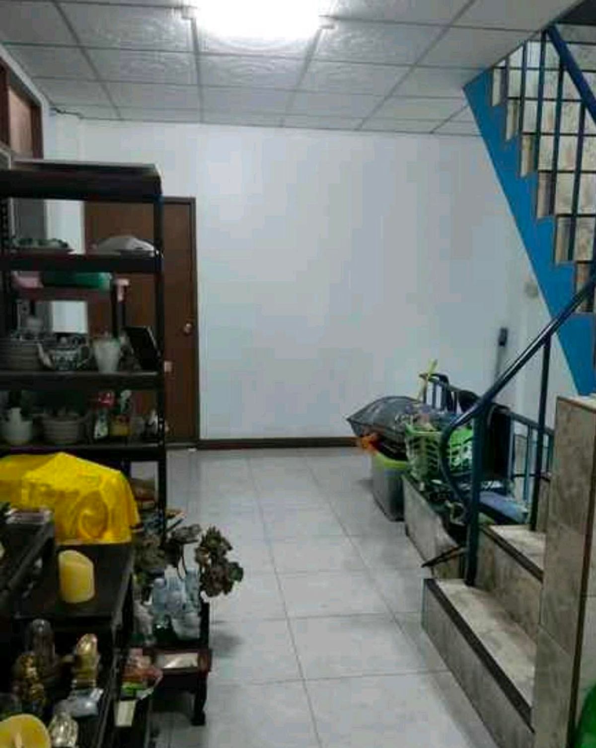 ขายทาวน์โฮมลาดพร้าว เซ็นทรัลลาดพร้าว : ขายทาวน์เฮ้าส์ 3ชั้น ซอยลาดพร้าว 1 แยก 3 ใกล้ห้างยูเนี่ยนมอลล์,MRT พหลโยธิน และBTS เซ็นทรัลลาดพร้าว พื้นที่ 19 ตรว. แปลงริม