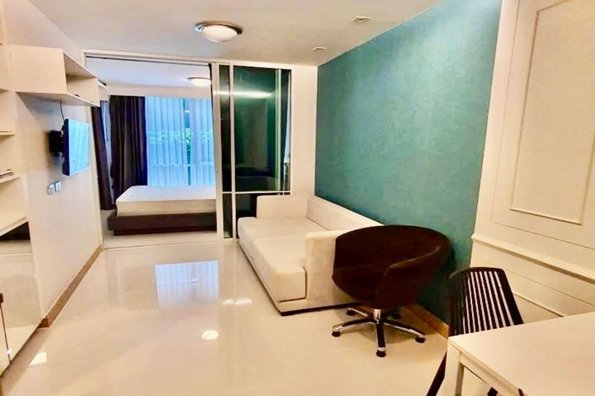 ขายคอนโดนานา : 🔥 ขายพร้อมผู้เช่า !!🔥 Code C20250500026..........Interlux Premier, ห้องสตูดิโอ, 1 ห้องน้ำ, แต่งครบ, ราคาพิเศษ!!📣📣