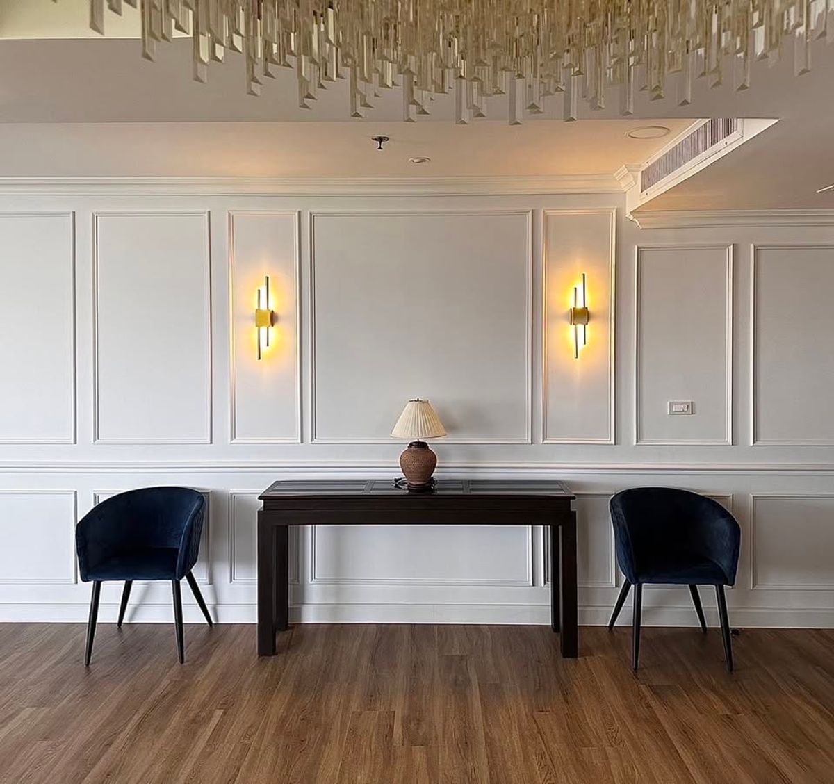 คอนโดสุขุมวิท อโศก ทองหล่อ : คอนโด Lake Green เดินทางสะดวก ใกล้รถไฟฟ้าบีทีเอส มีรถรับส่ง ห้องหรู เฟอร์นิเจอร์ครบ พร้อมอยู่ทันที