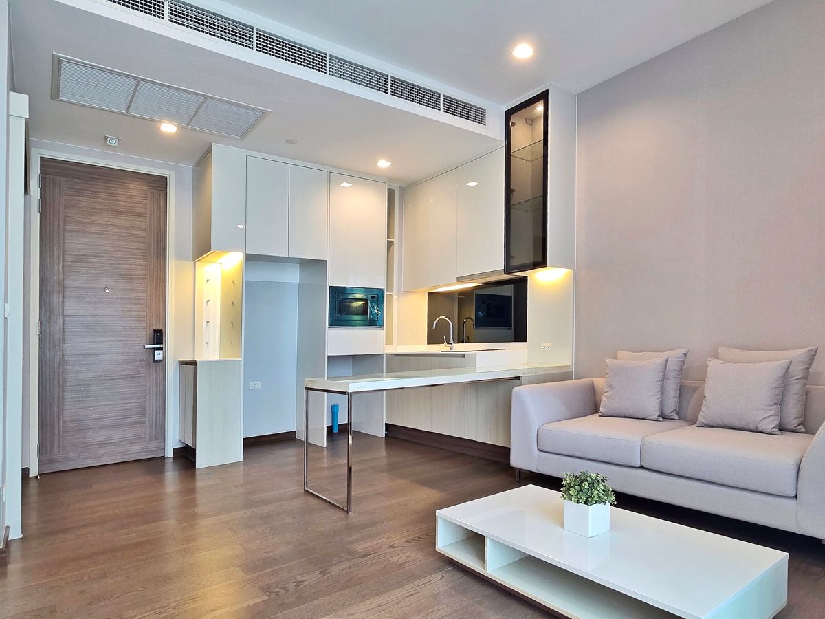 ขายคอนโดพระราม 9 เพชรบุรีตัดใหม่ RCA : Q Asoke / 1 Bedroom (FOR SALE), คิว อโศก / 1 ห้องนอน (ขาย) F320