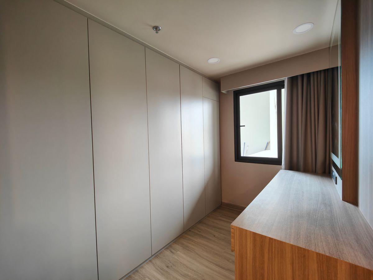 คอนโดนานา : Pet friendly duplex penthouse ห้องใหญ่ แต่งใหม่อย่างหรู พร้อมเข้าอยู่ เลี้ยงน้องหมาแมวได้