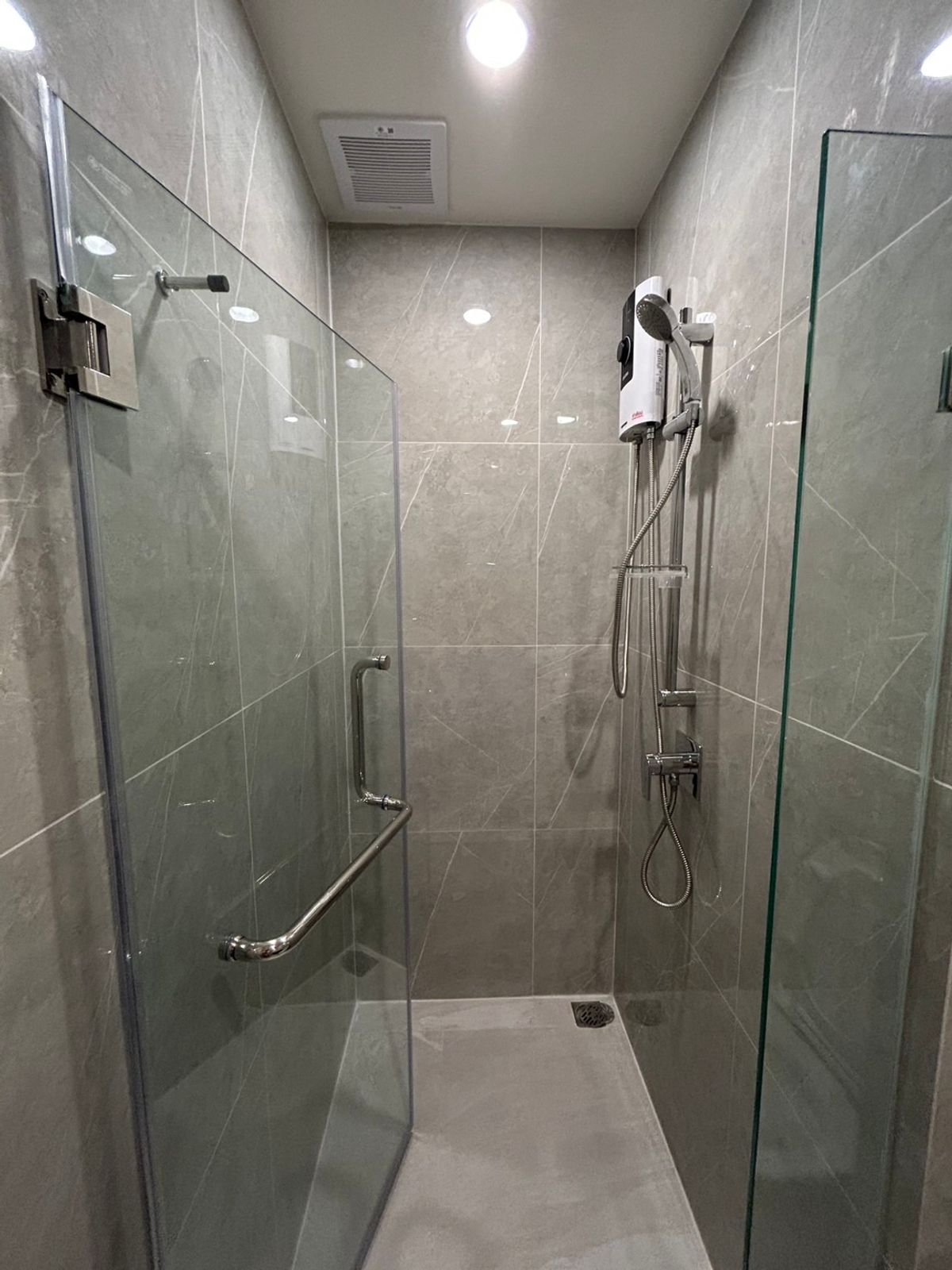 For RentCondoRama9, Petchburi, RCA : 🔥🔥 NUE District R9 rental size 26 sqm 🔥🔥