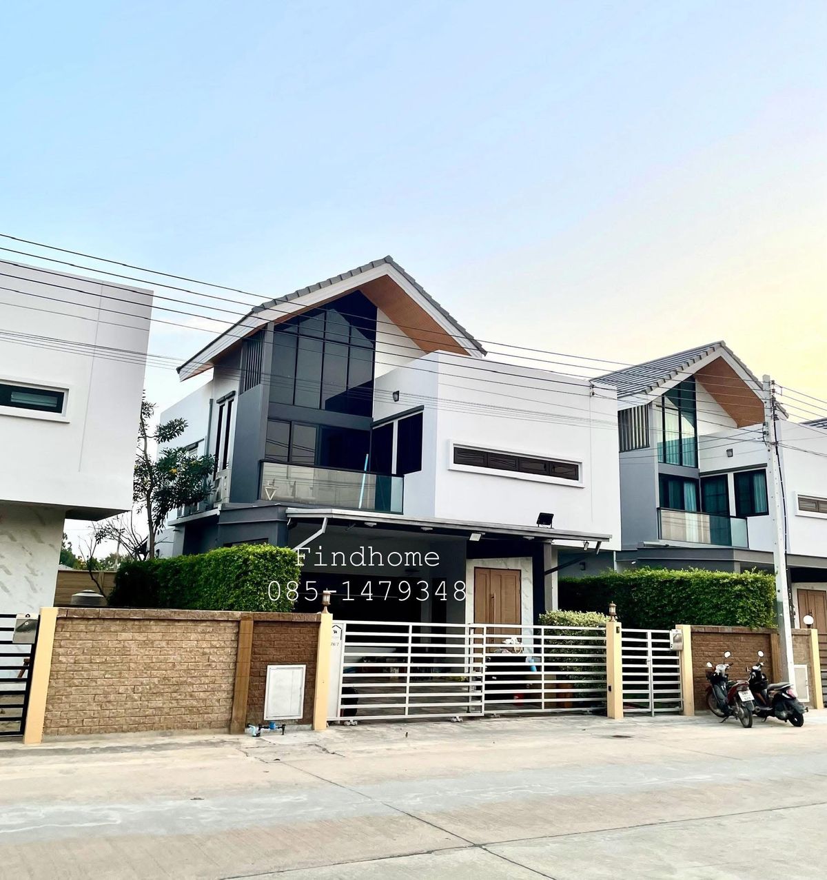 ให้เช่าบ้านปทุมธานี รังสิต ธรรมศาสตร์ : ปล่อยเช่าบ้านสวย 5 ห้องนอน (หายากมาก!!)  หน้าบ้านไม่ตรงกับใคร ใกล้มอกรุงเทพรับสัตว์เลี้ยง 🐱🐶 !! เฟอร์นิเจอร์แน่นๆ !! 