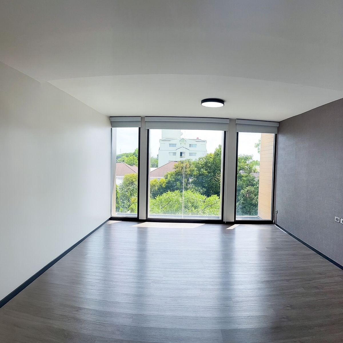 ให้เช่าโฮมออฟฟิศพระราม 9 เพชรบุรีตัดใหม่ RCA : 🔥ให้เช่า The Element Rama9 Home Office (拉玛九商住两用房)  สุดหรู ทำเลดี ใกล้ห้างThenine เพียง1นาที