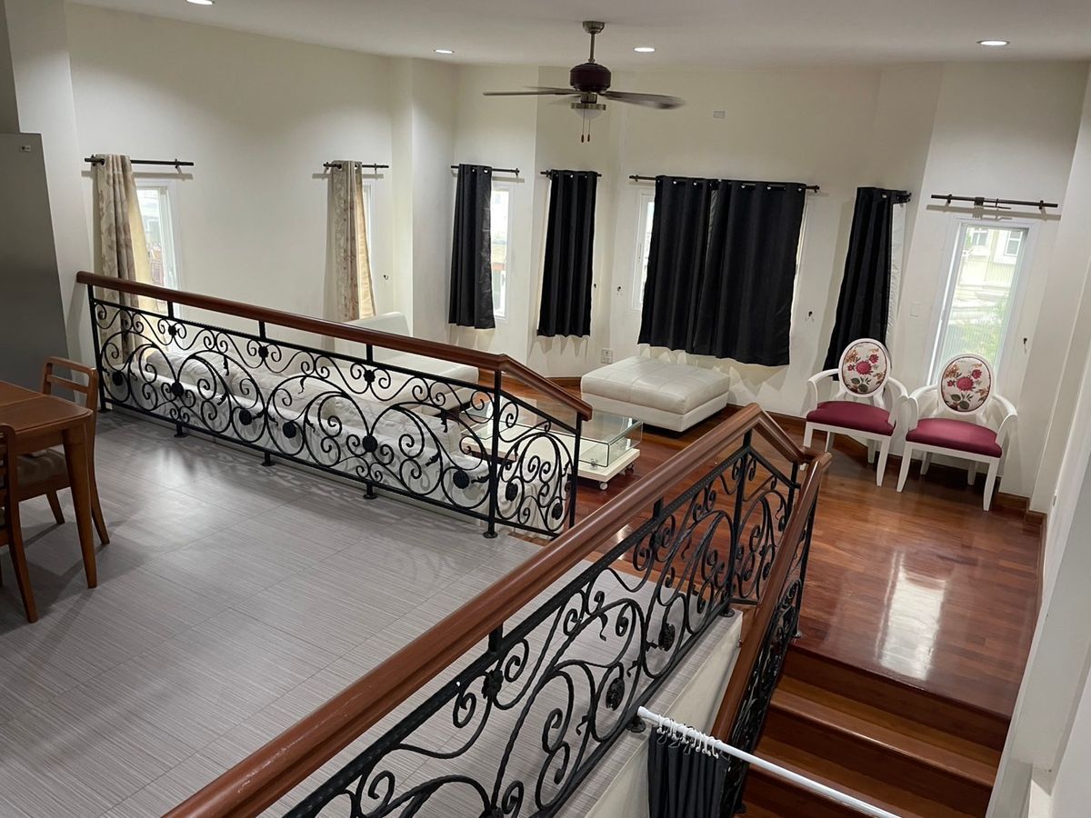 For RentTownhomeSathorn, Narathiwat : ✨ Luxury Townhome for Rent in Chong Nonsi Fully equipped with modern amenities in a peaceful, green environment. Conveniently located near BTS Chong Nonsi and MRT Lumpini for easy city access.