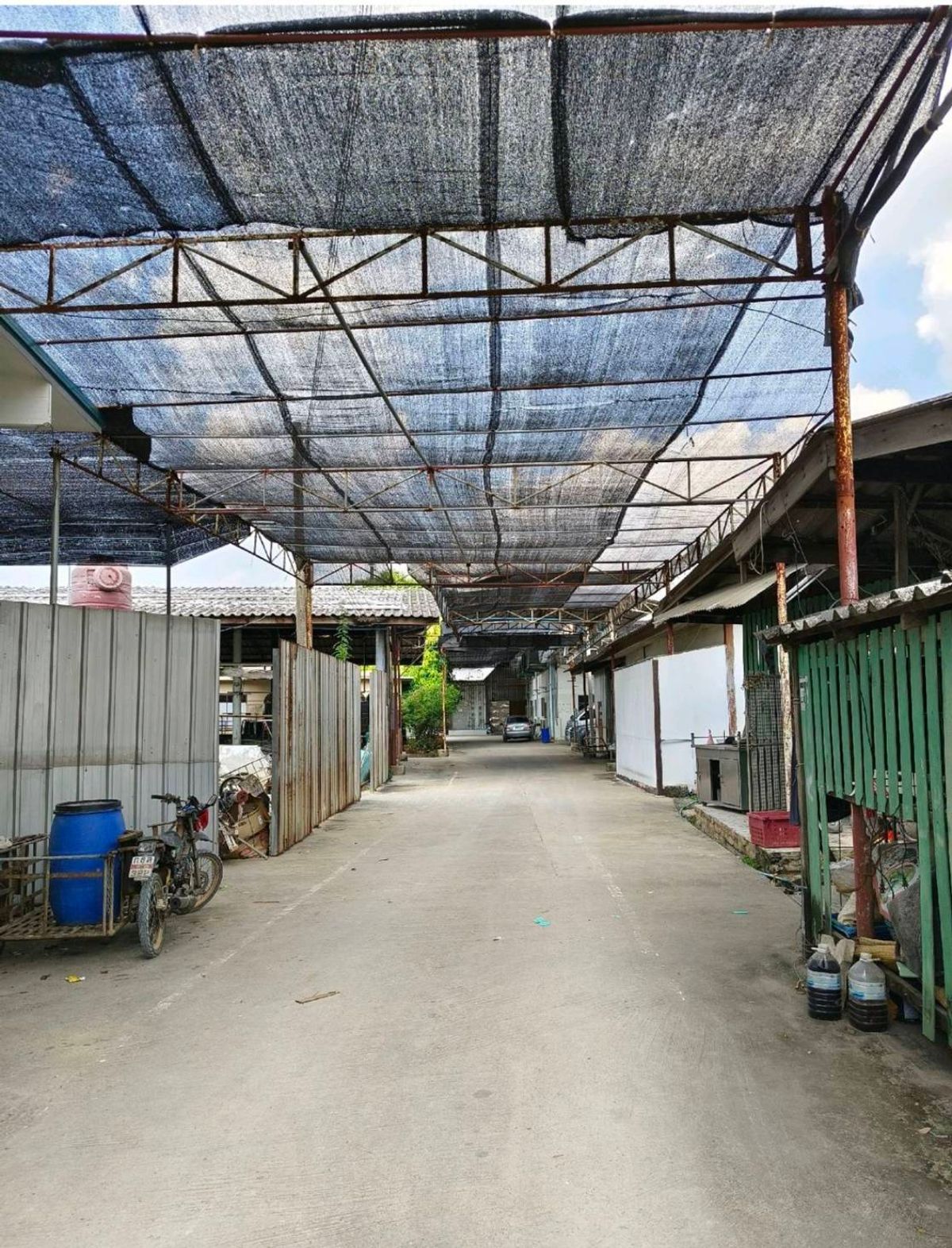 ขายที่ดินนครปฐม : ขายที่ดิน โรงงาน กิจการ ทำเลทอง ต.สัมปทวน อ.นครชัยศรี จ.นครปฐม 