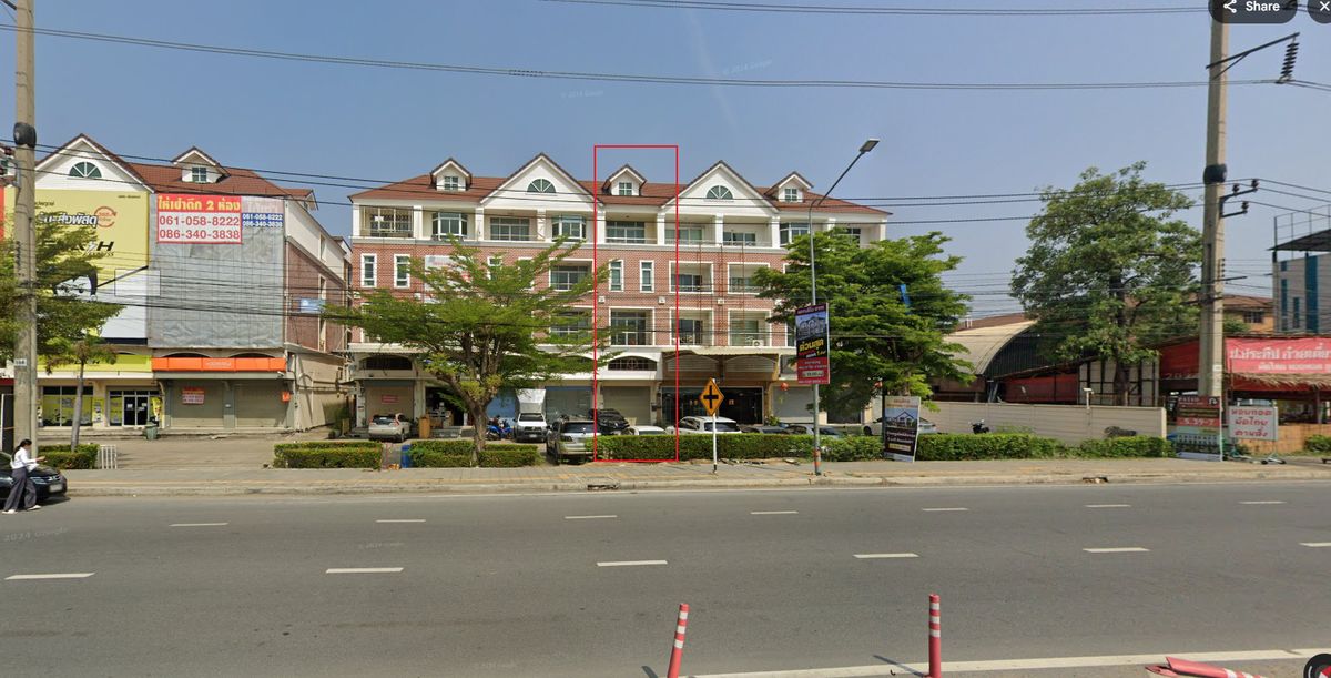 For RentShop HouseThaphra, Talat Phlu, Wutthakat : Rent- 4-story commercial Building, The British Kalapapruek