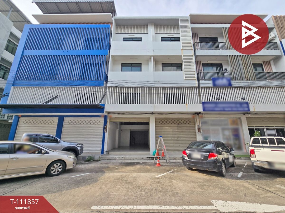 For SaleShop HouseSriracha Laem Chabang Ban Bueng : Commercial building for sale, Sukhumvit Road, area 16 sq.wah, Sriracha, Chon Buri