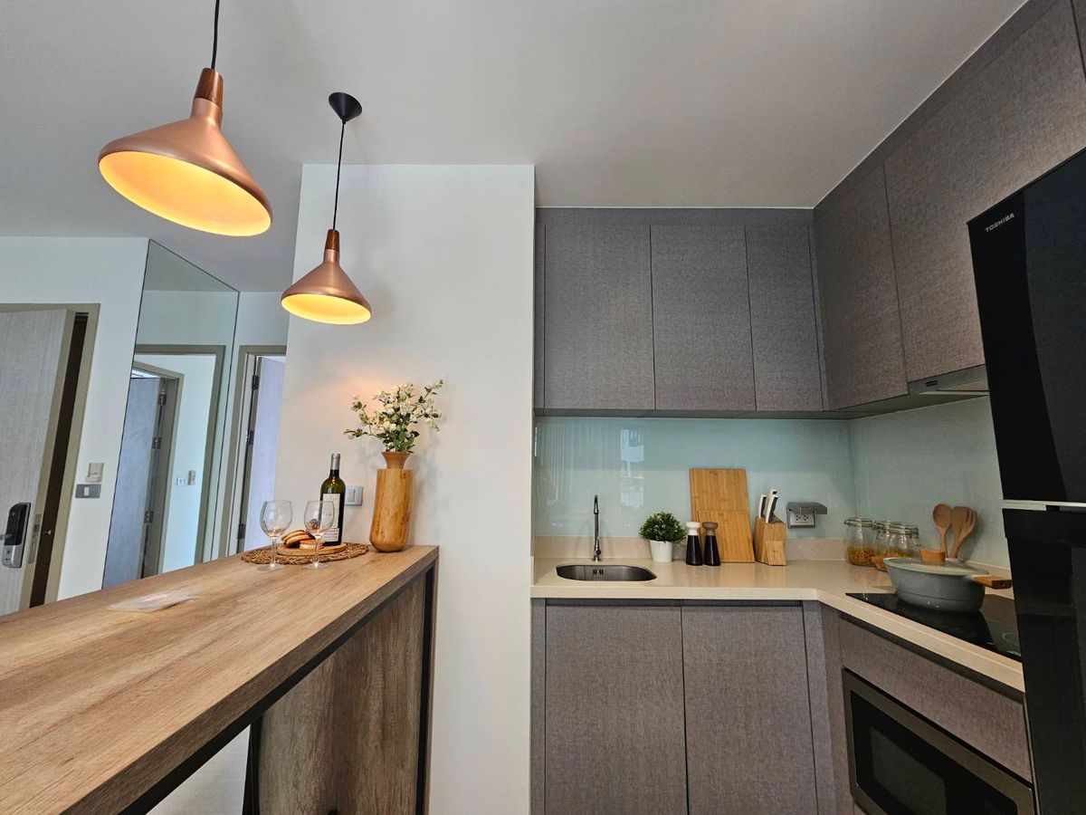 For SaleCondoSukhumvit, Asoke, Thonglor : For sale, beautiful room !!!! Rhythm Sukhumvit 36-38 2 bedrooms near BTS Thonglor, contact 065-6641496 (Emmy)