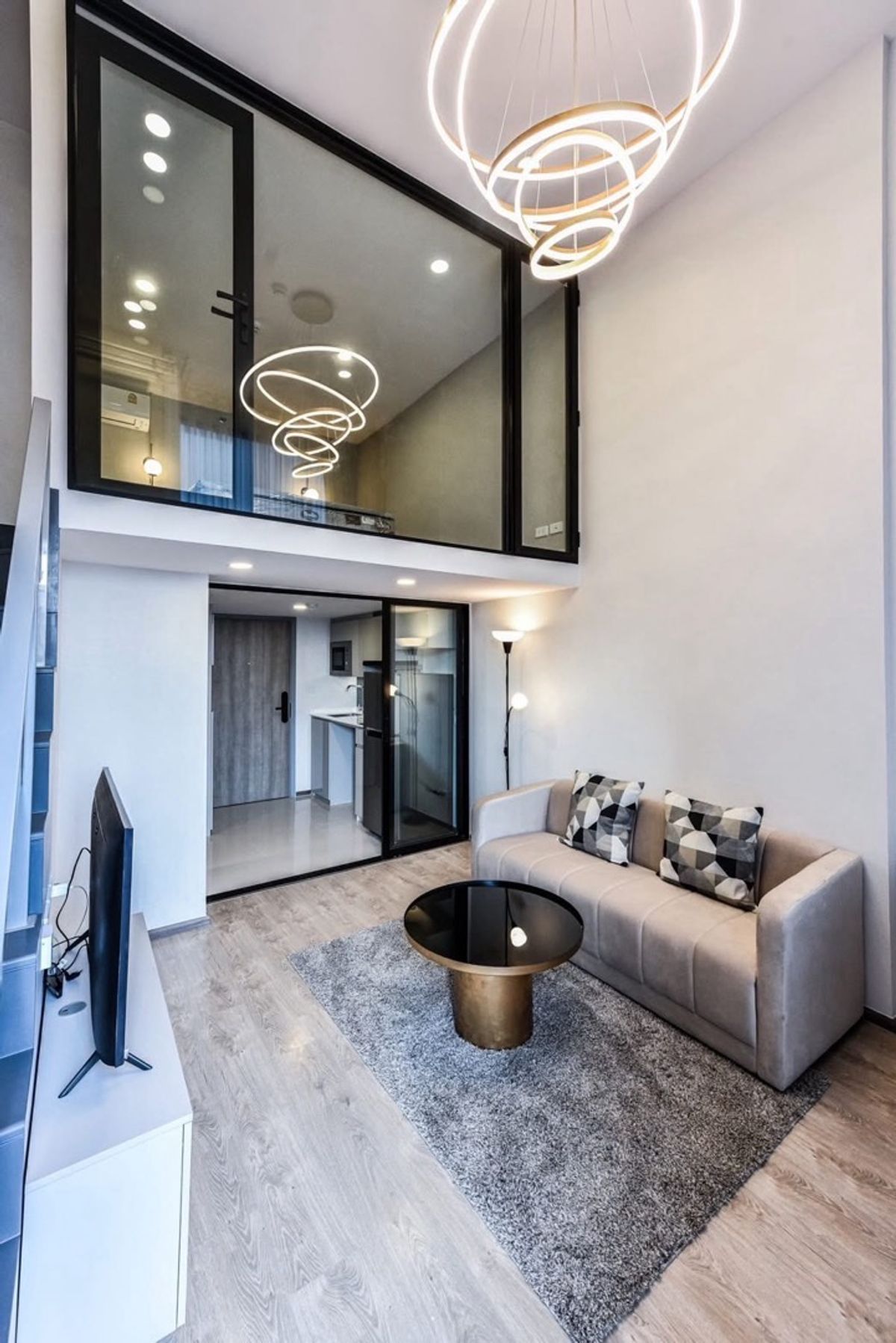 ให้เช่าคอนโดรัชดา ห้วยขวาง : For Rent Duplex Soho ratchada bangkok 