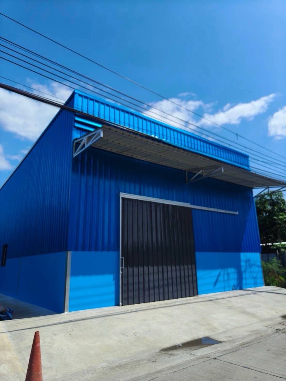 โกดังลาดกระบัง สุวรรณภูมิ : ให้เช่า/ขาย โกดังใหม่เอี่ยม ลาดกระบัง ขนาด 150 ตรม 仓库出租/出售 全新仓库 拉甲邦 面积150平方米  