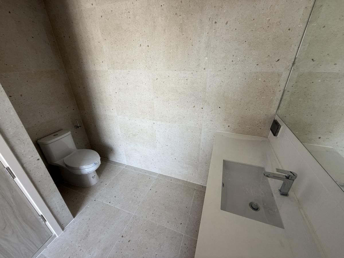 ขายอาคารพาณิชย์สุขุมวิท อโศก ทองหล่อ : 🏠อาคารแฝดสองหลังติดกัน 4 ชั้น ทำเลดี ใจกลางเมือง พร้อมที่จอดรถมากกว่า 10 คัน ทำเลดี  เดินเพียงไม่ไกลถึง BTS ช่องนนทรี และ MRT ลุมพินี