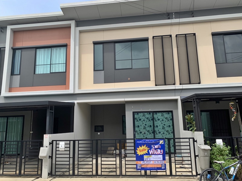 ขายทาวน์โฮมมหาชัย สมุทรสาคร : สิริ เพลส เพชรเกษม-สาย4 315/119 พุทธสาคร ซอย 5 สวนหลวง กระทุ่มแบน สมุทรสาคร
