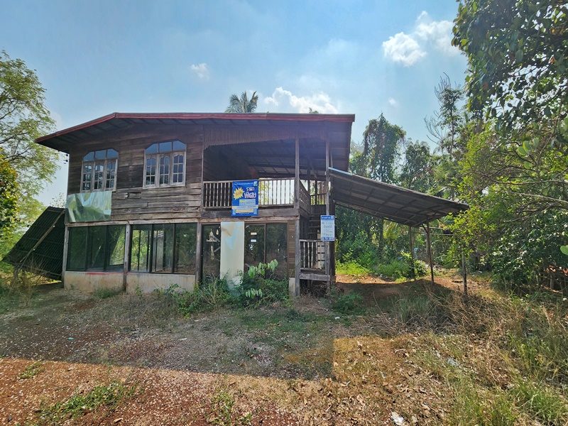 ขายบ้านสกลนคร : บ้านดอนเชียงใหญ่ 116 หมู่ 13 สกลนคร-นครพนม (22) เชียงเครือ เมืองสกลนคร สกลนคร